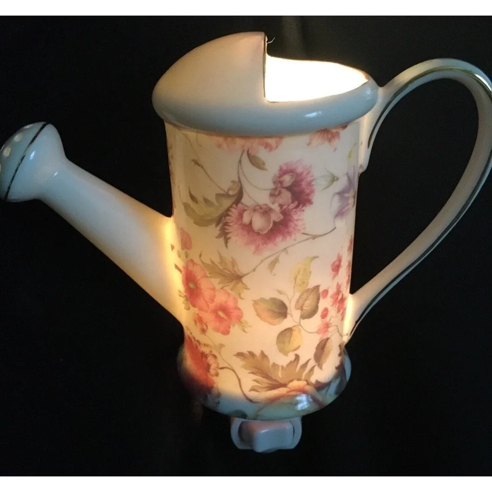 Vtg. Kirklands WATERING CAN NIGHT LIGHT 5